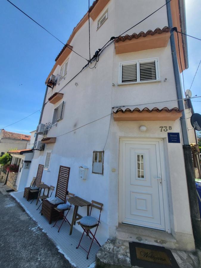 Studio Prommontore Premantura Bagian luar foto