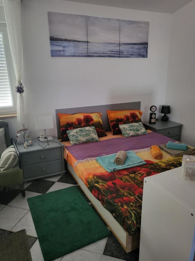 Studio Prommontore Premantura Bagian luar foto