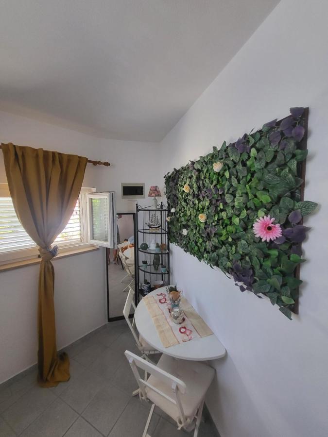 Studio Prommontore Premantura Bagian luar foto